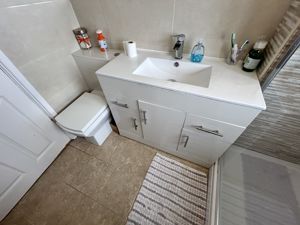 Photo 16- click for photo gallery